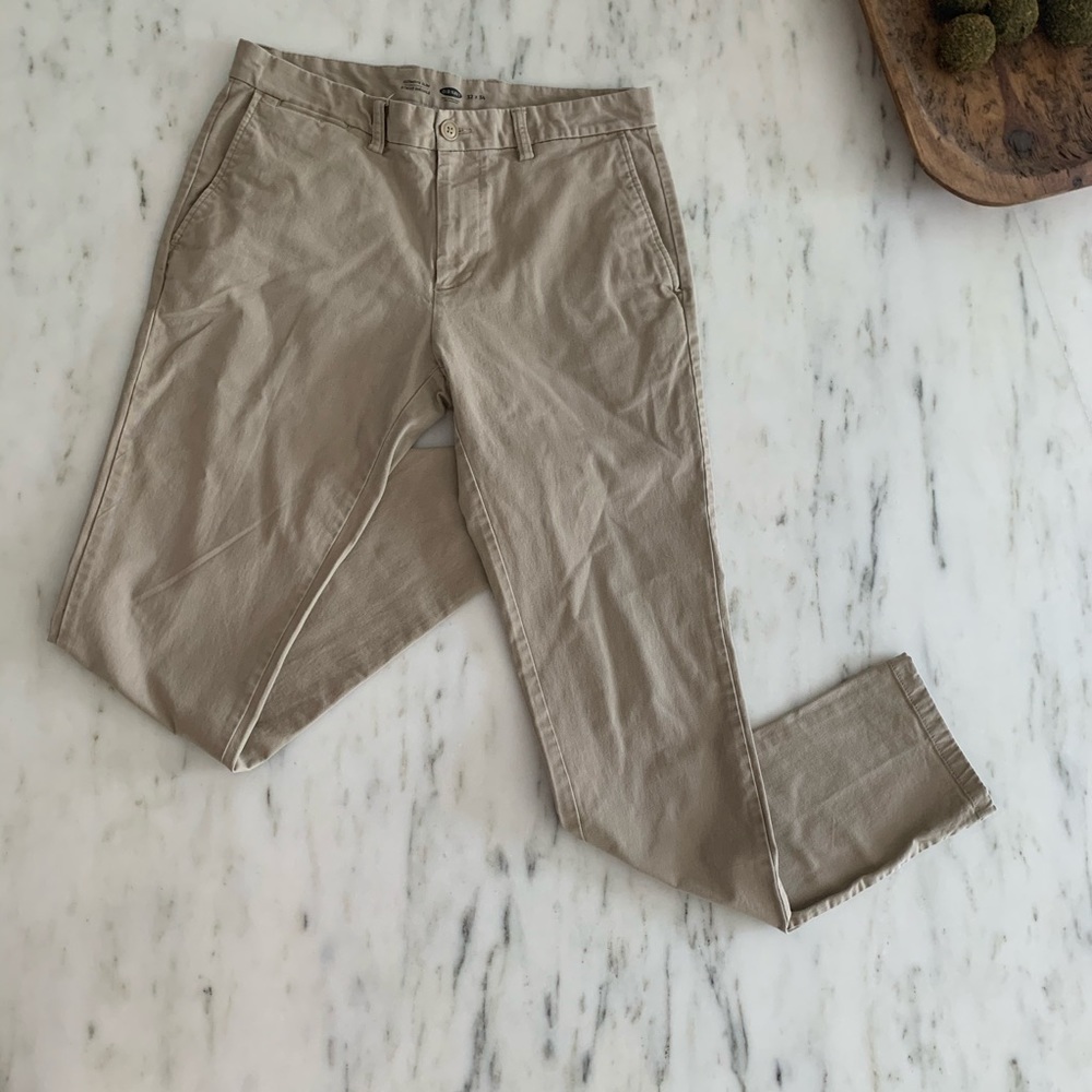 Old Navy Ultimate Slim Khaki Pants
